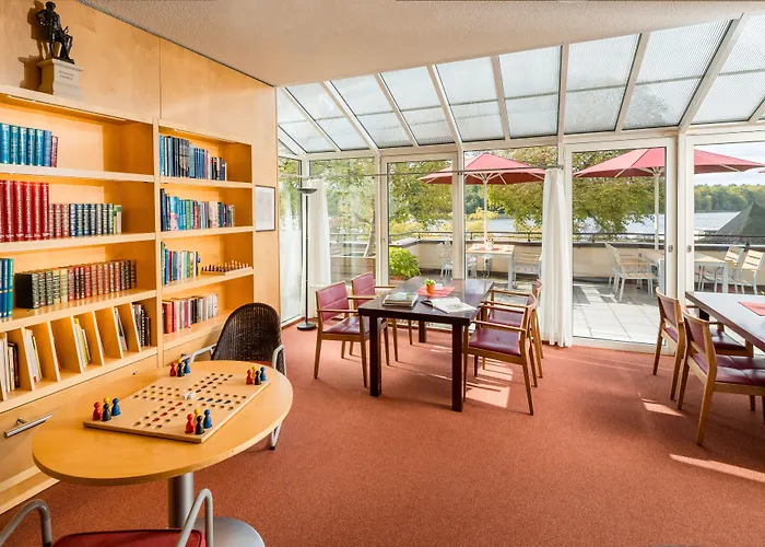 Seehotel 4* 赖因斯贝格